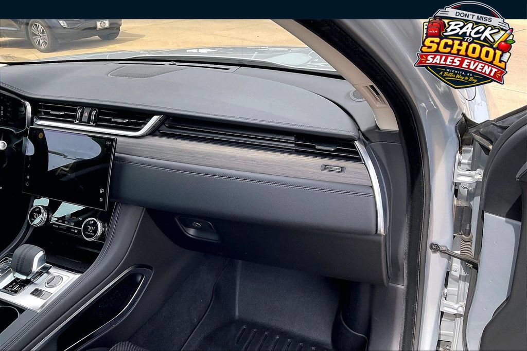 Used 2021 Jaguar F-PACE S AWD/4WD image 16
