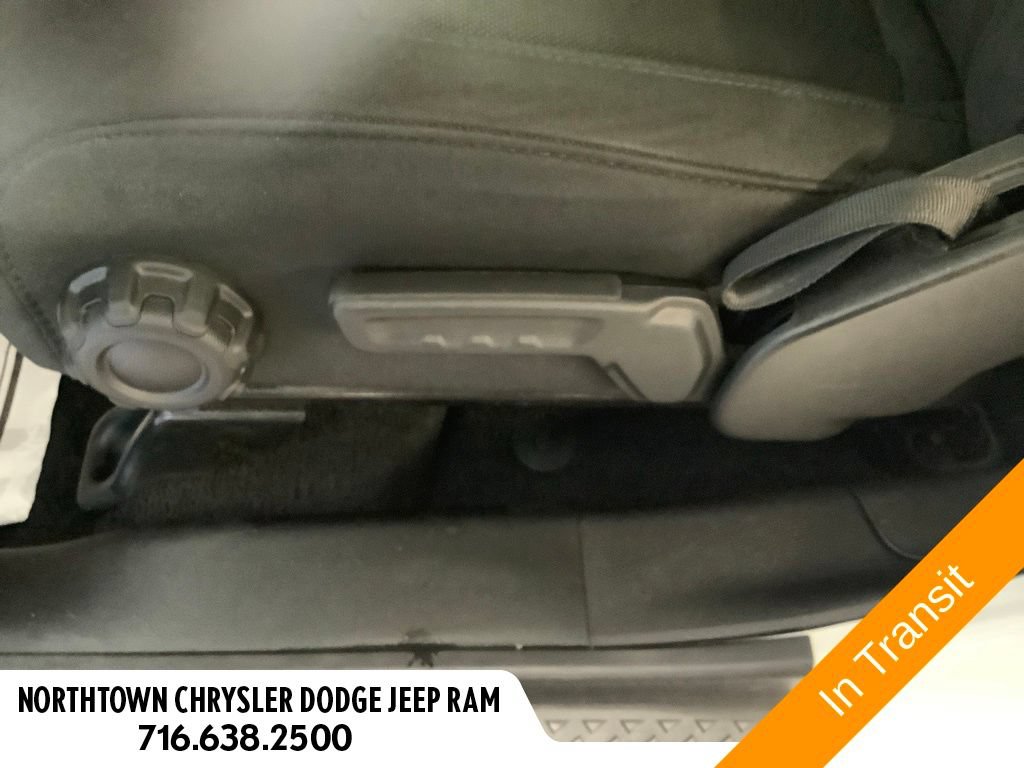 Used 2023 Jeep Gladiator Sport AWD/4WD image 23