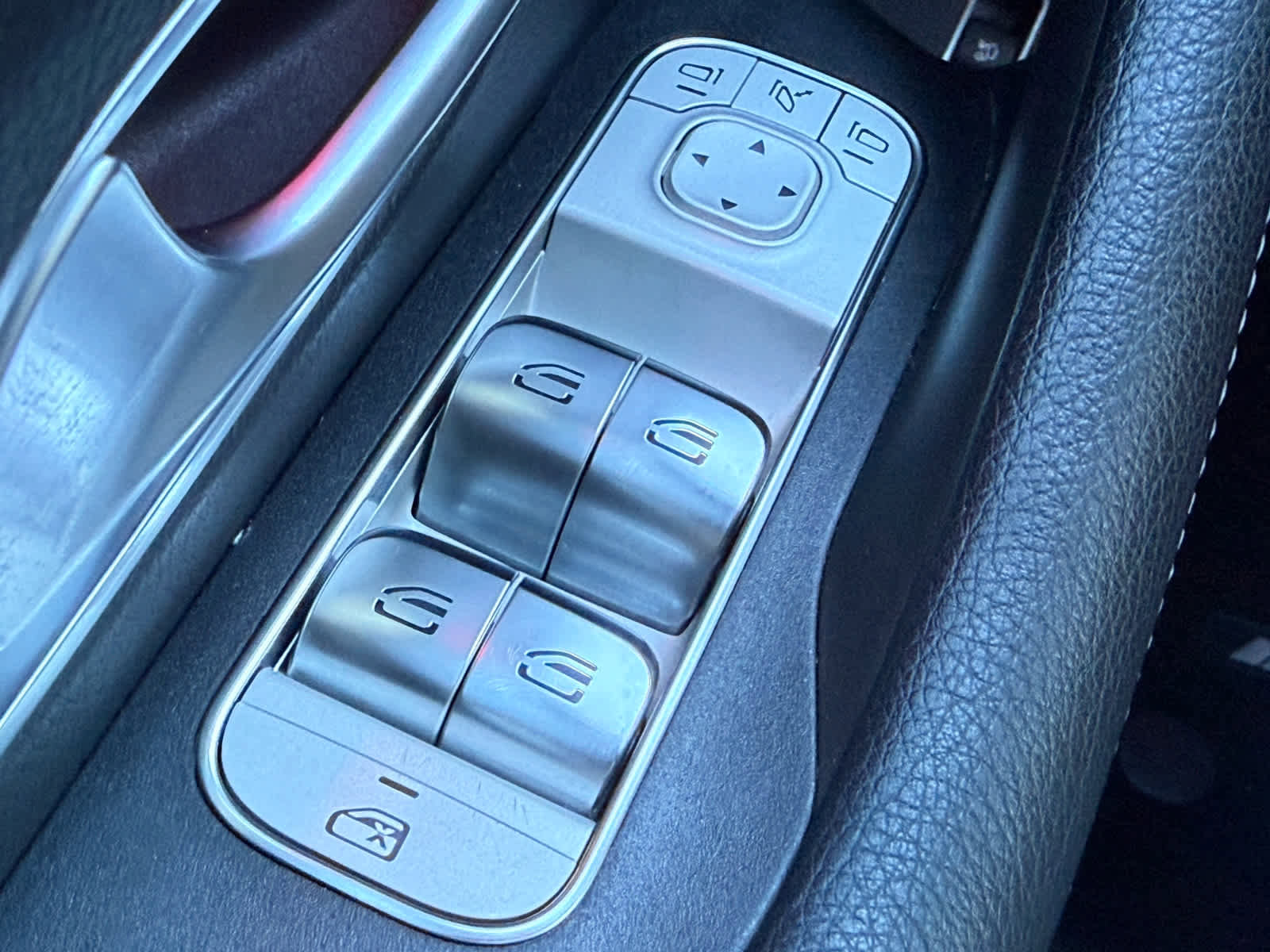 Certified 2025 Mercedes-Benz GLS 450 GLS 450 image 24