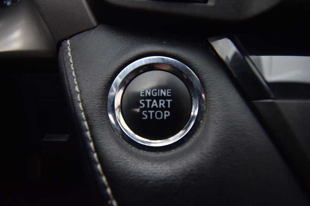 Used 2016 Toyota RAV4 Limited AWD/4WD image 36