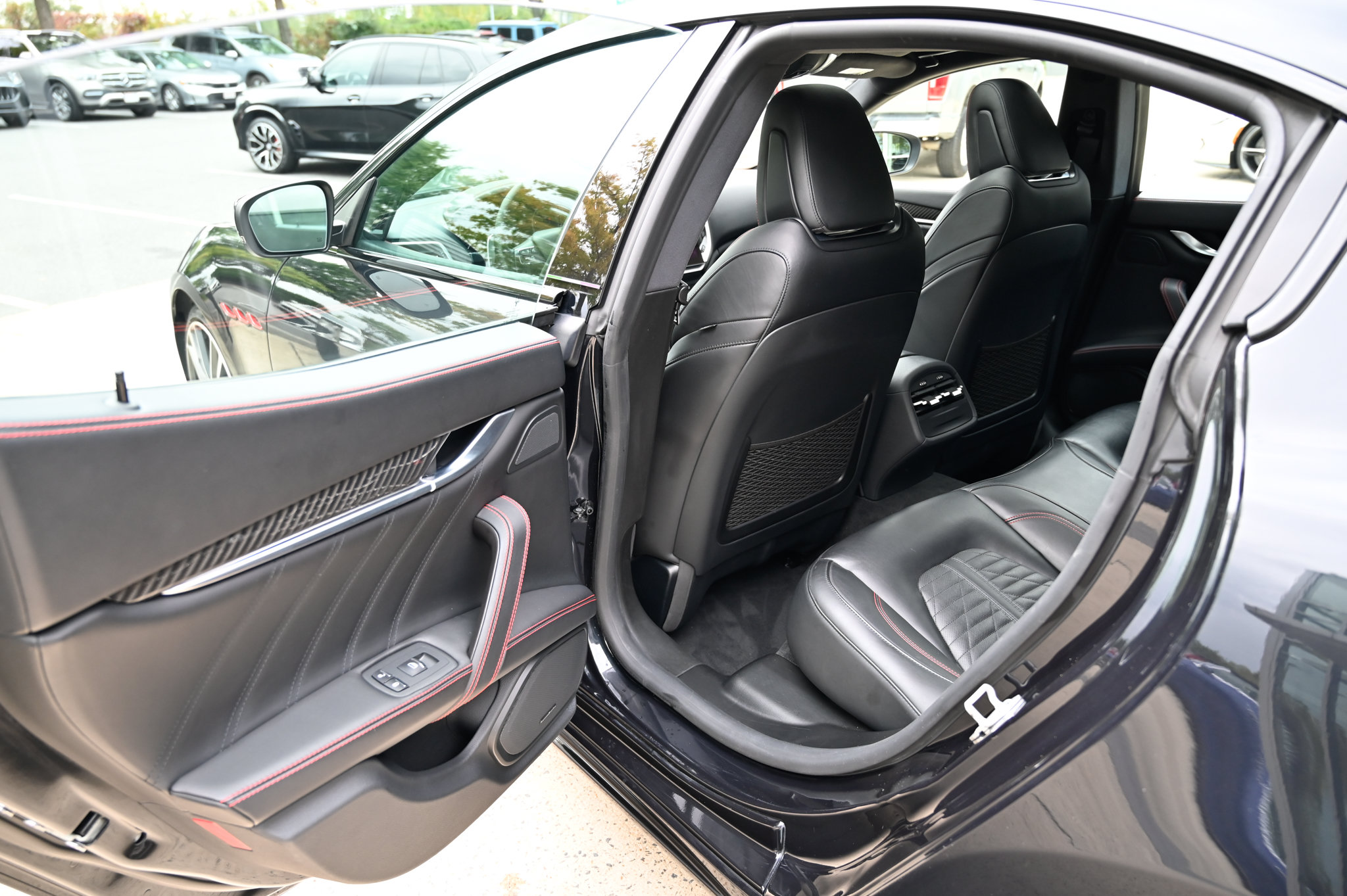 Used 2021 Maserati Ghibli Trofeo RWD image 35