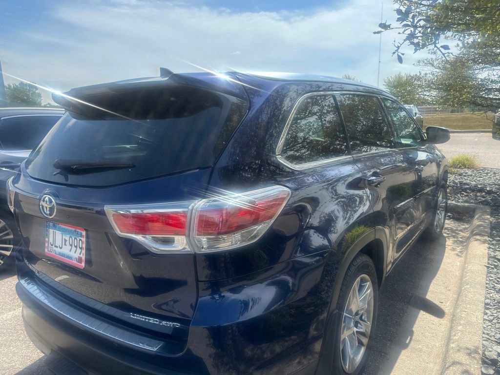 Used 2016 Toyota Highlander Limited Platinum AWD/4WD image 11