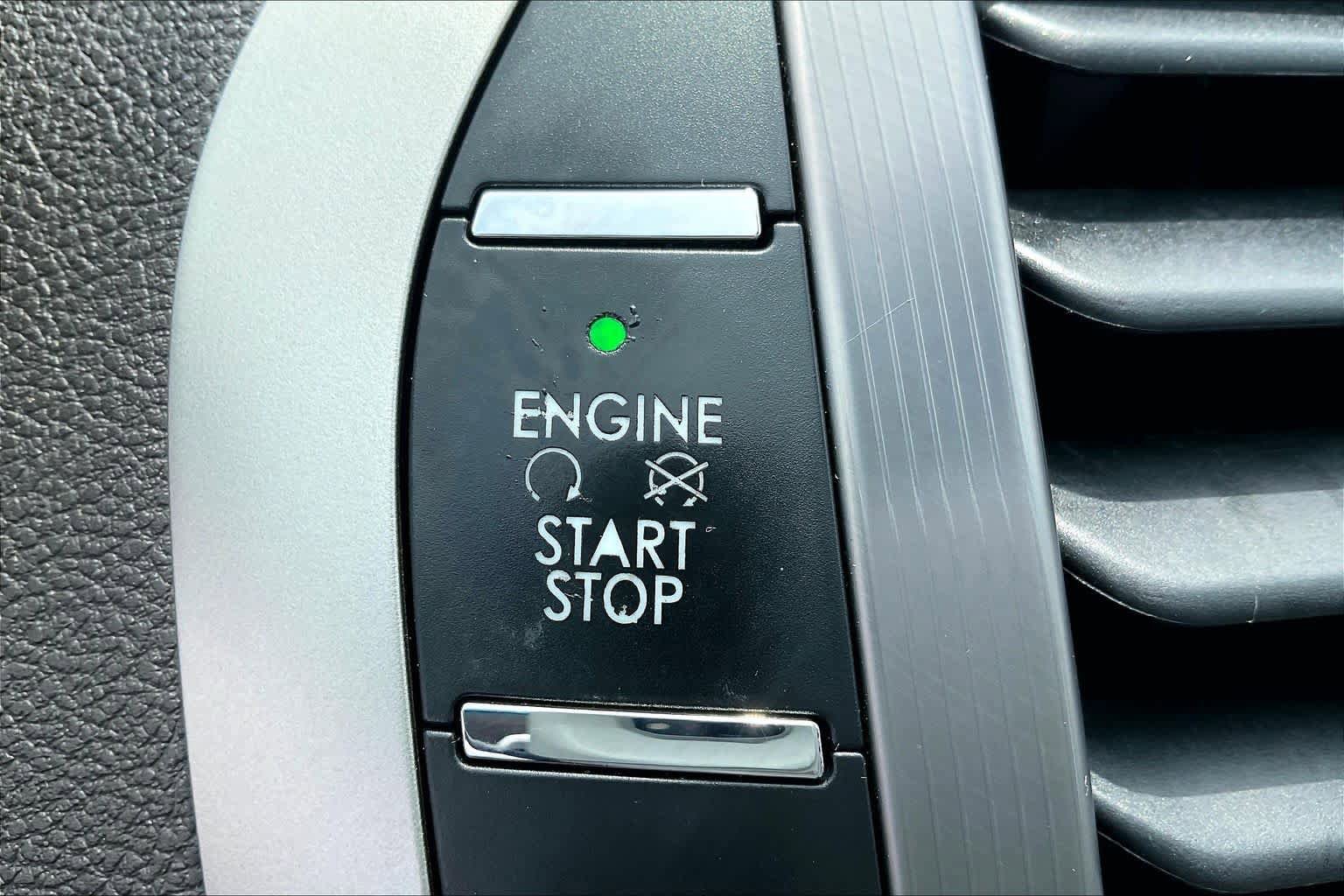 Used 2020 Lincoln MKZ Reserve w/ Elements Package image 30
