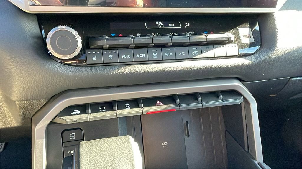 Certified 2025 Toyota Sequoia Limited w/ Tow Technology Package image 19