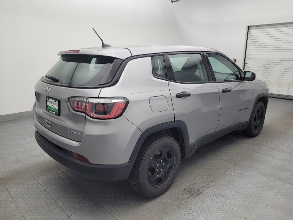 Used 2019 Jeep Compass Sport FWD image 9