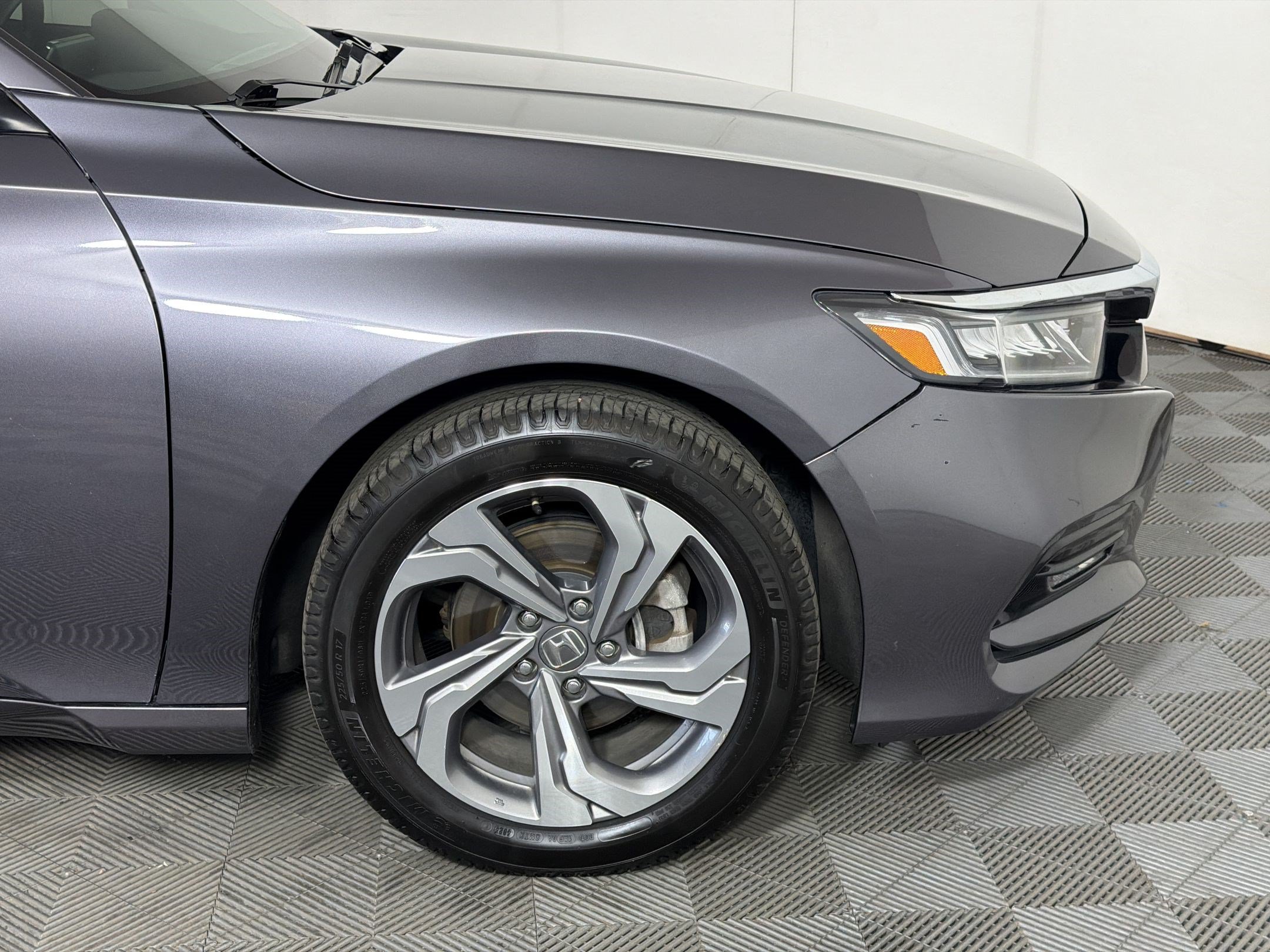 Used 2018 Honda Accord EX-L image 12