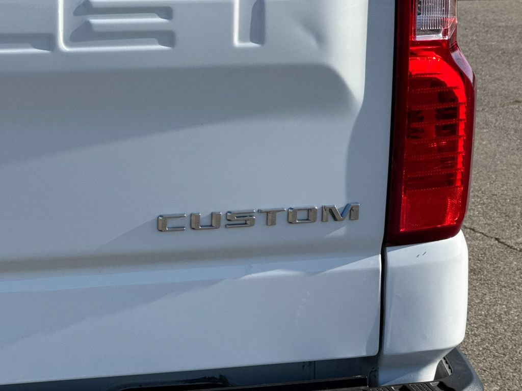 Used 2023 Chevrolet Silverado 1500 Custom RWD image 30