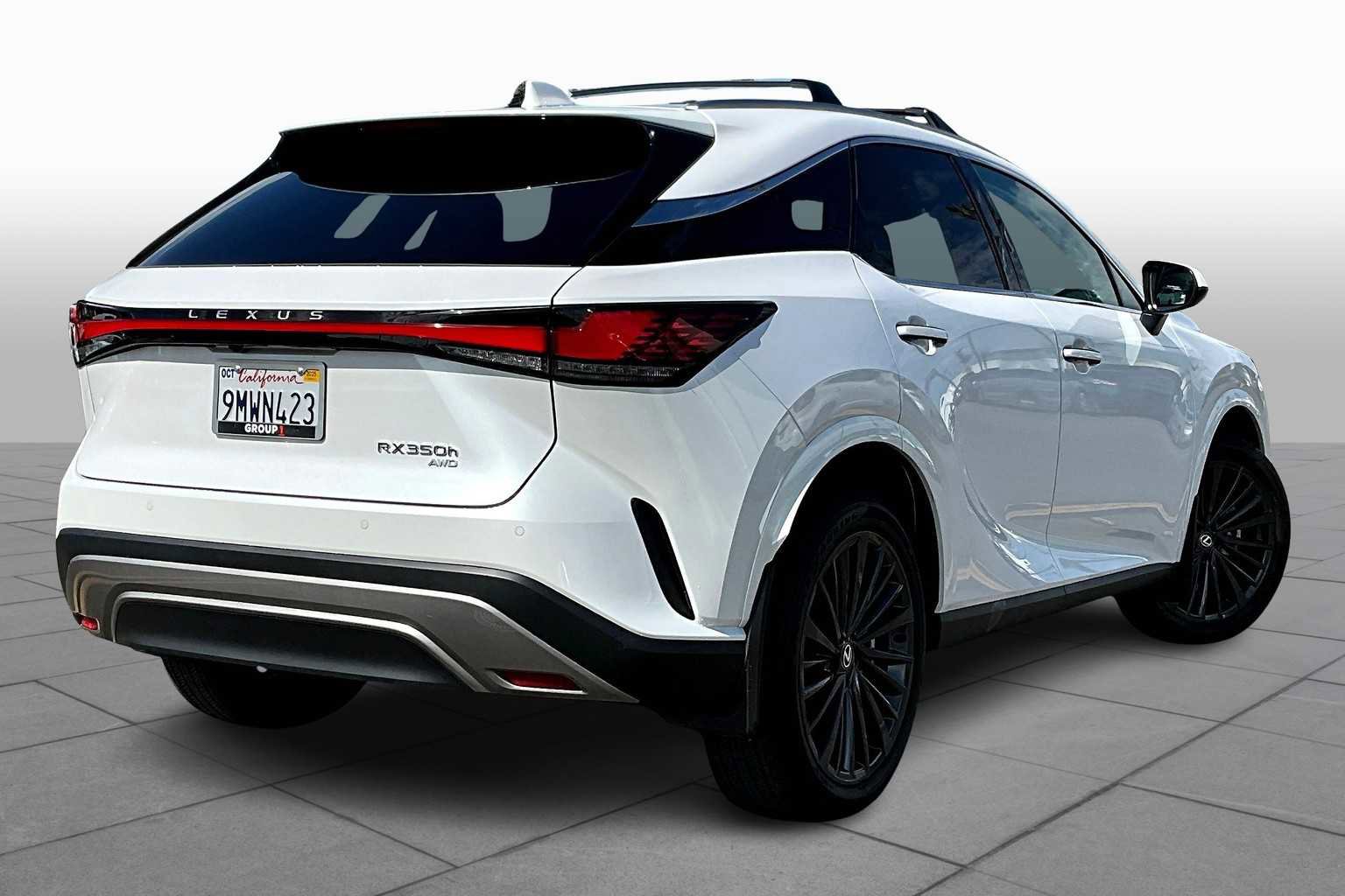 Used 2024 Lexus RX 350h w/ Convenience Package image 13