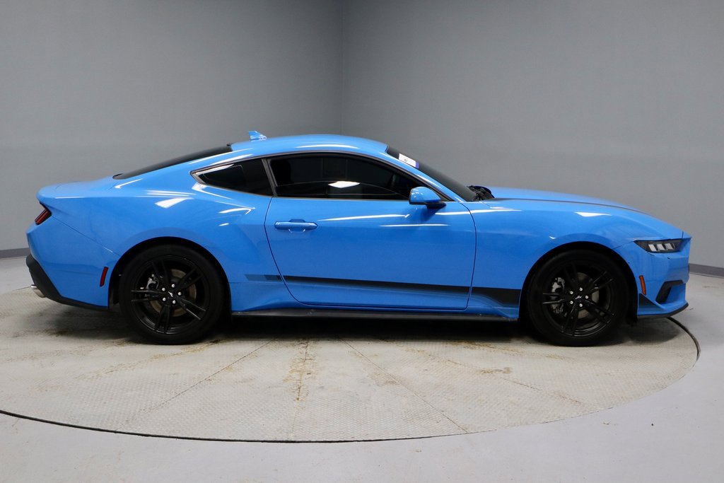 Used 2025 Ford Mustang EcoBoost image 6