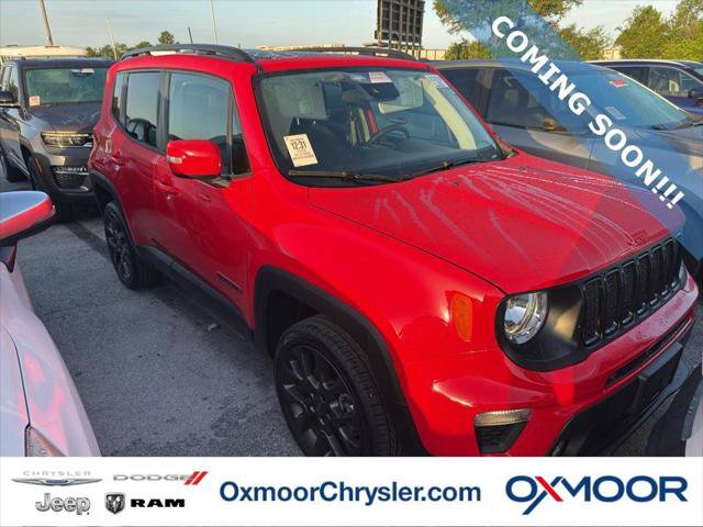 Certified 2023 Jeep Renegade Latitude w/ Sun/Sound Group AWD/4WD image 1