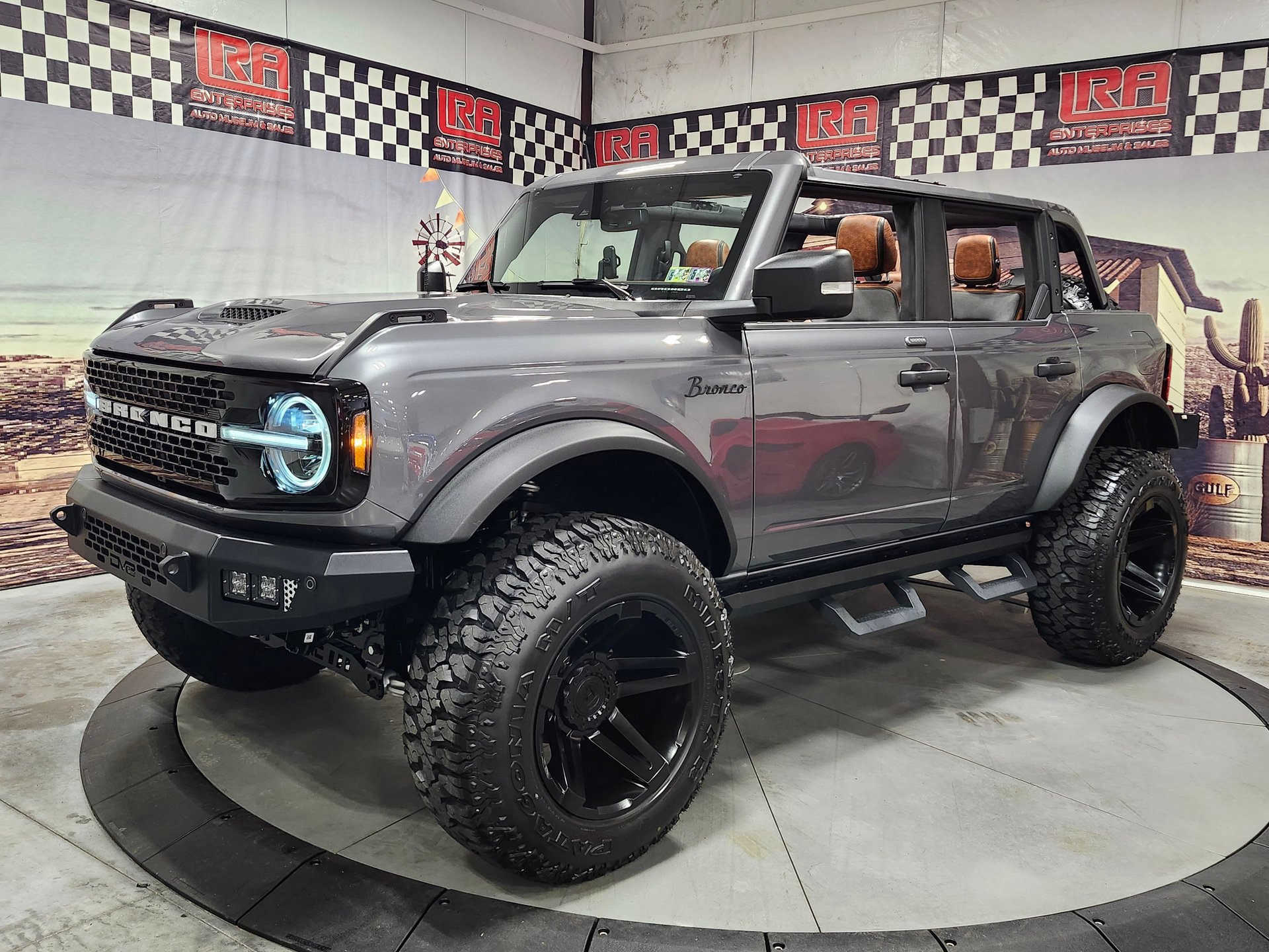 Used 2022 Ford Bronco Wildtrak image 9