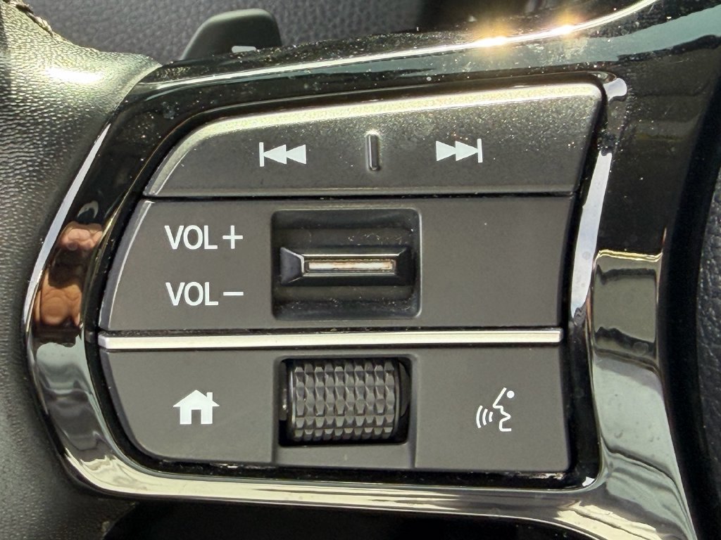 Used 2023 Honda Pilot EX-L image 32