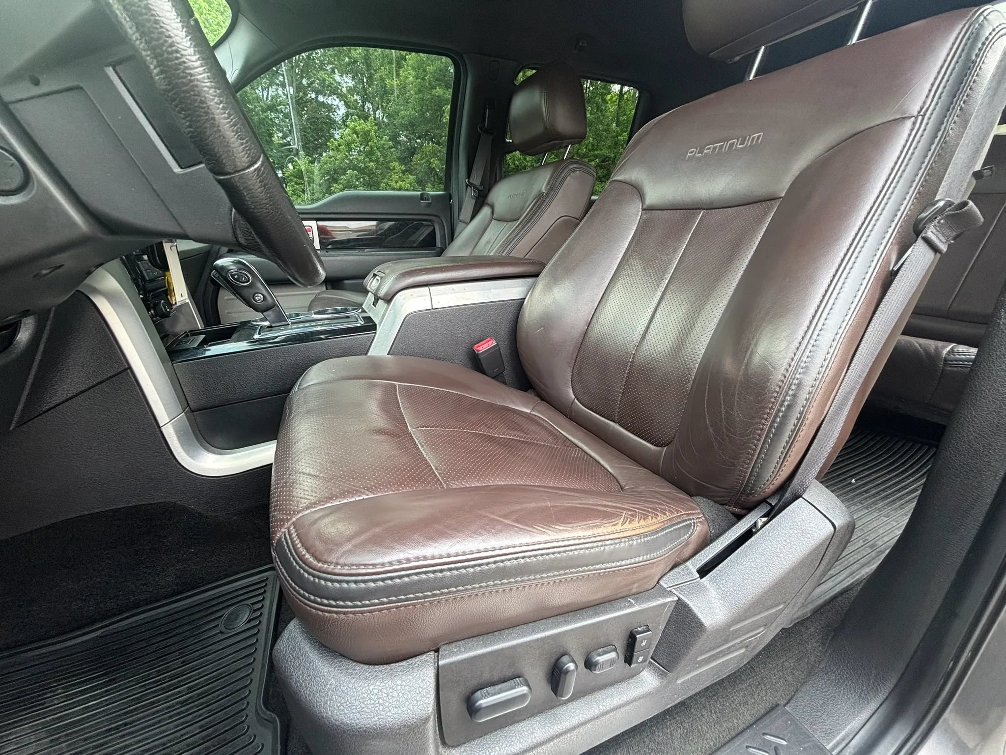 Used 2012 Ford F150 Platinum AWD/4WD image 22