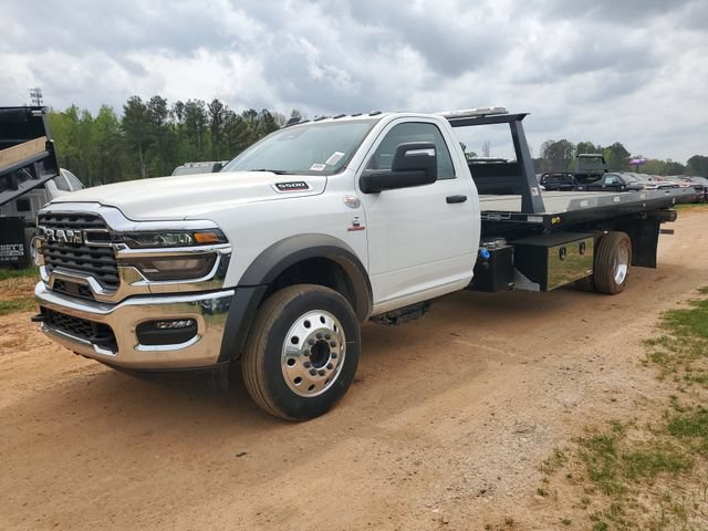 New 2026 RAM 5500 Tradesman RWD image 3