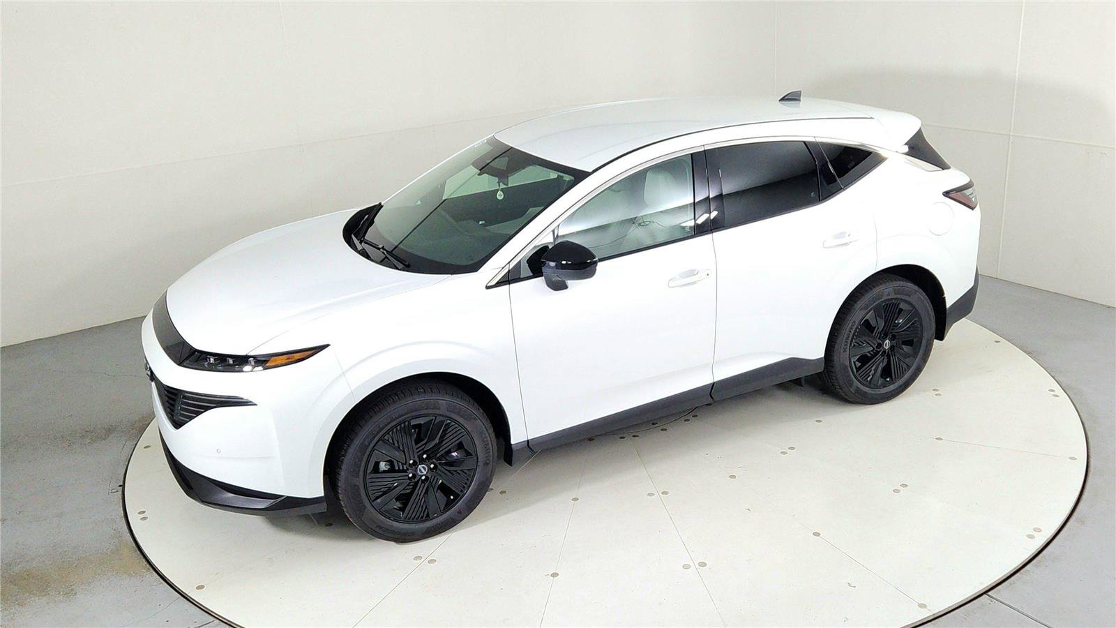 Used 2025 Nissan Murano SV image 37