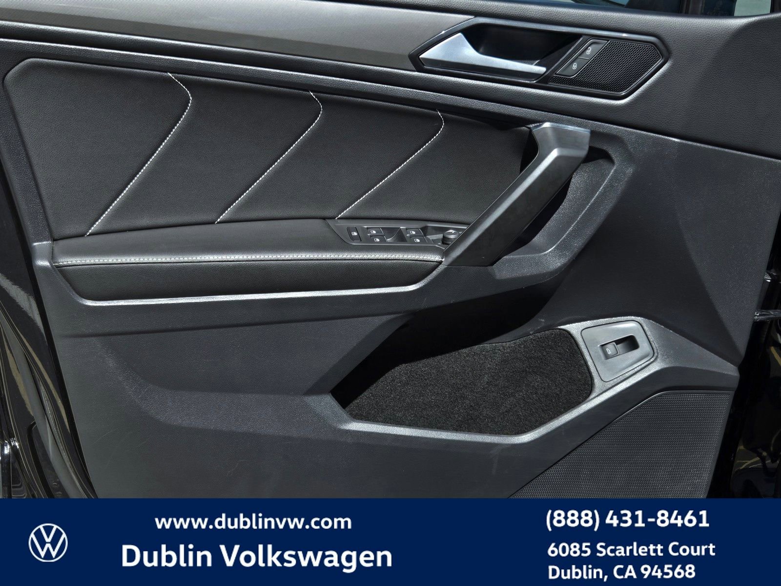 Certified 2022 Volkswagen Tiguan SE FWD image 10
