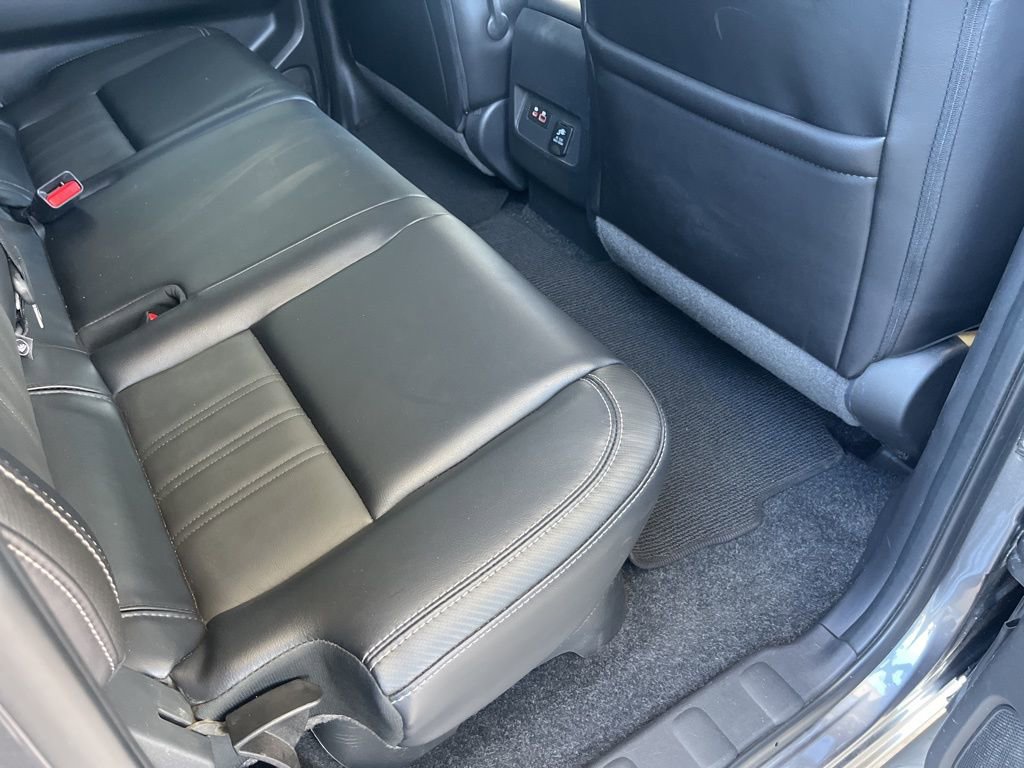 Used 2024 Nissan Frontier SL w/ Technology Package image 25
