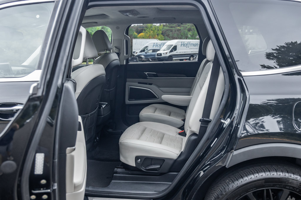 Used 2021 Kia Telluride SX w/ SX Prestige Package AWD/4WD image 25