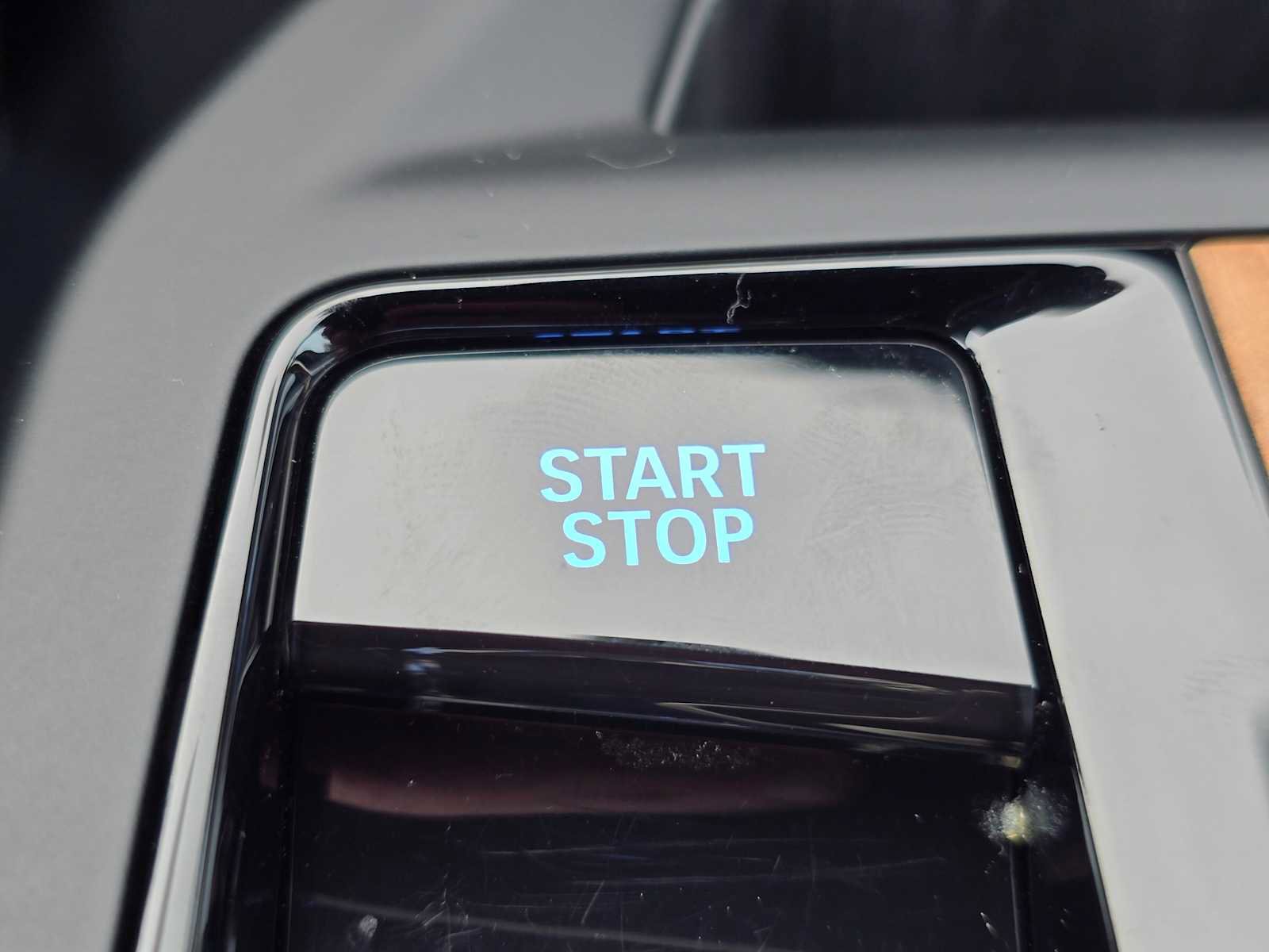 Used 2026 BMW iX xDrive45 w/ Executive Package image 34