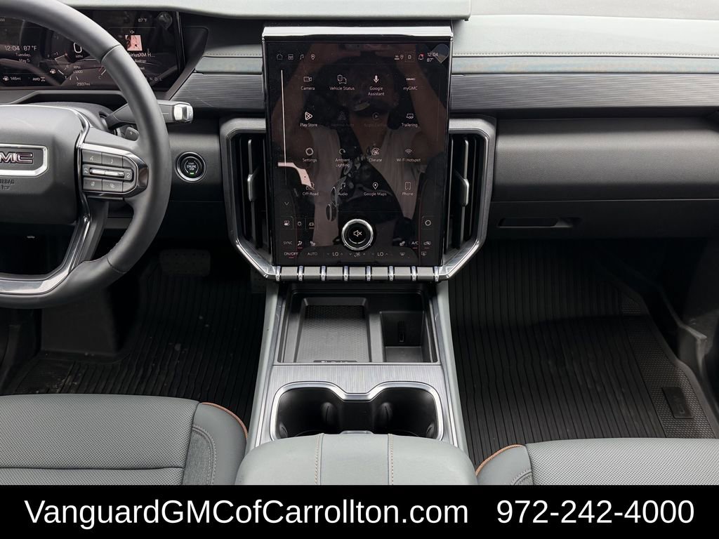 New 2026 GMC Acadia AT4 w/ LPO, Floor Liner Package AWD/4WD image 13