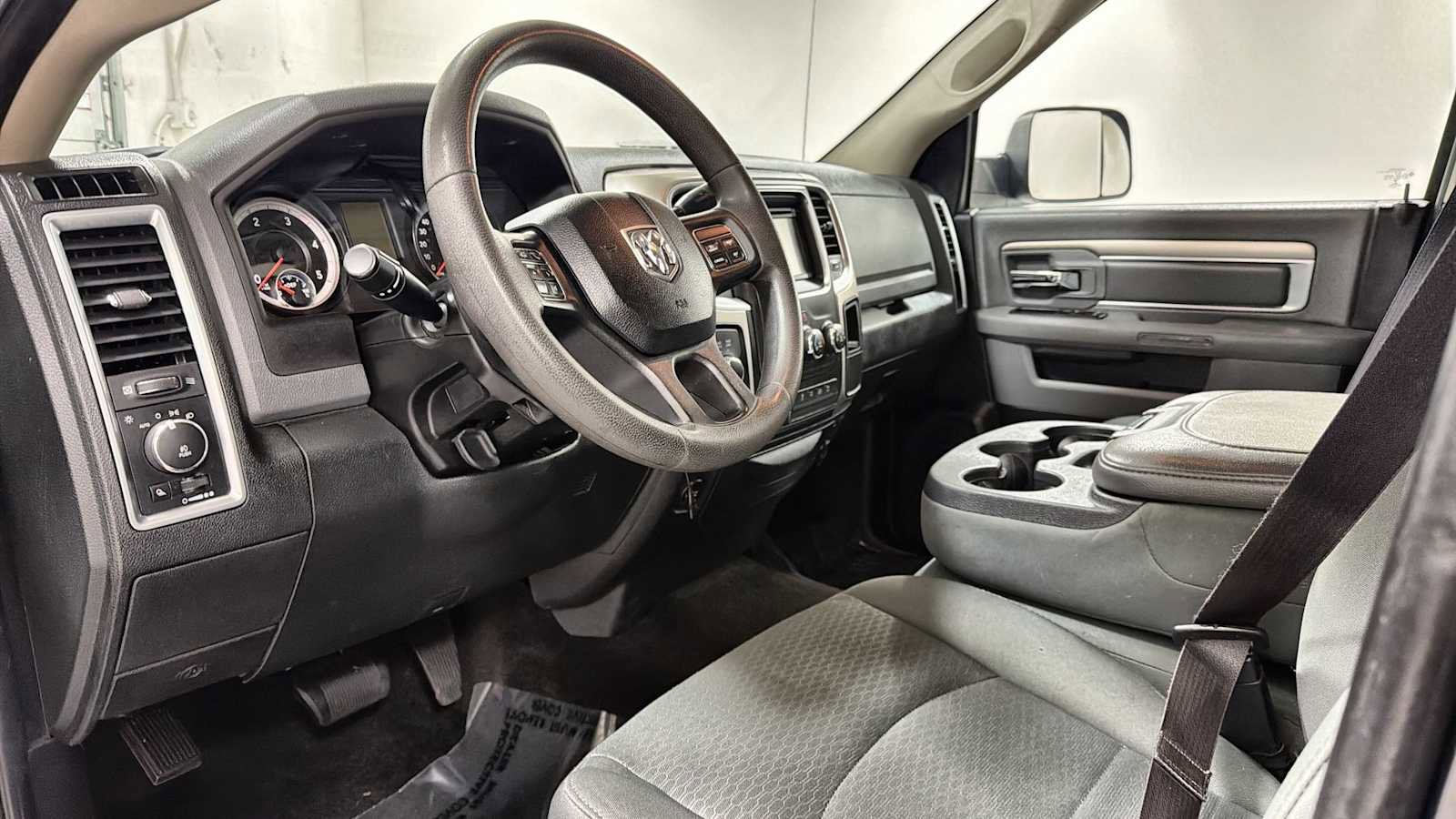 Used 2015 RAM 2500 SLT w/ Protection Group AWD/4WD image 12