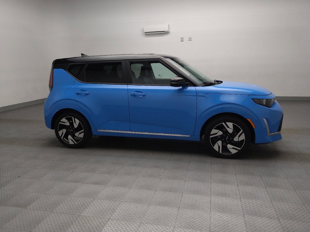 Used 2023 Kia Soul GT-Line image 11