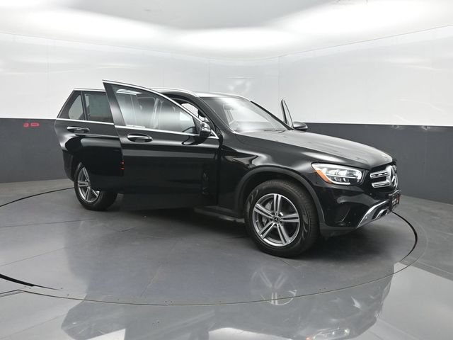 Used 2021 Mercedes-Benz GLC 300 4MATIC w/ Premium Package image 40