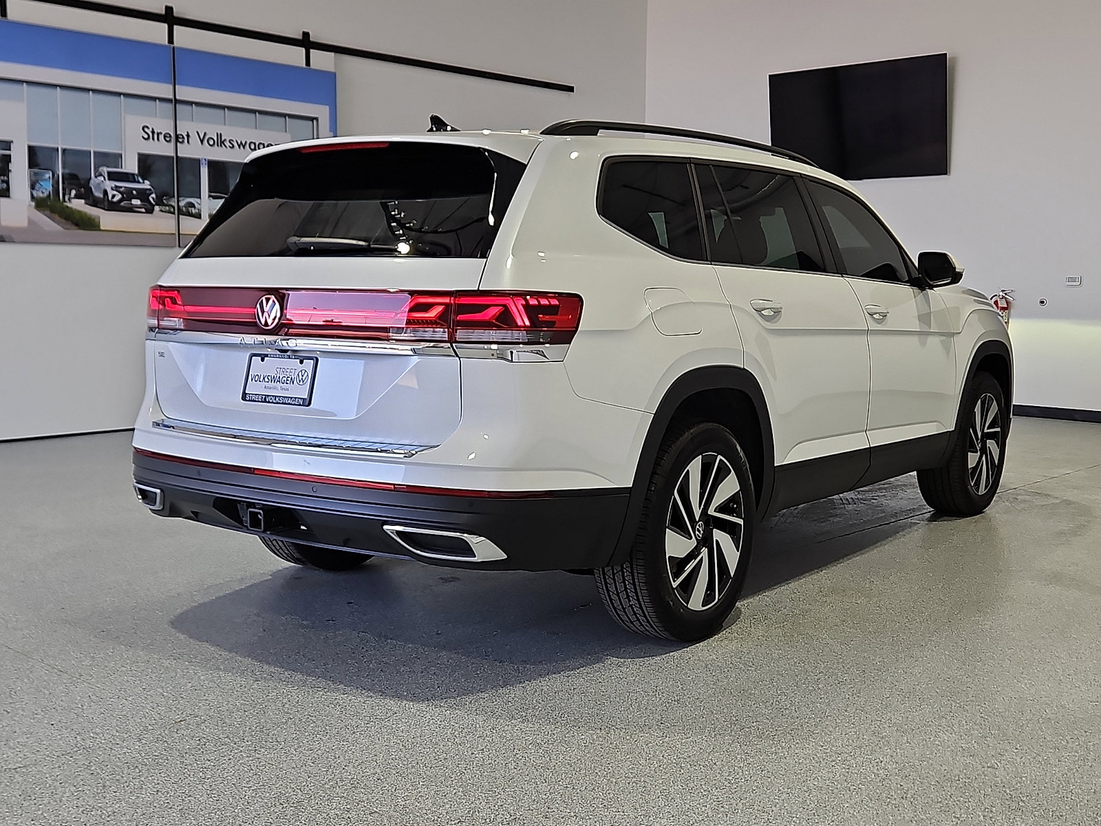 New 2026 Volkswagen Atlas SE FWD image 4