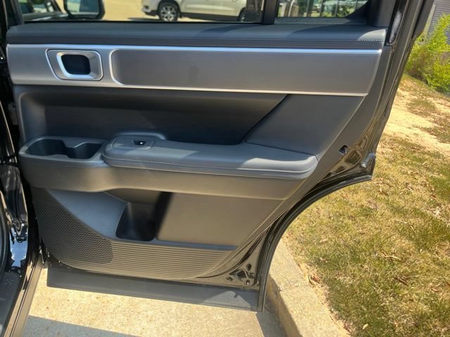 Used 2026 Hyundai Santa Fe SEL FWD image 16