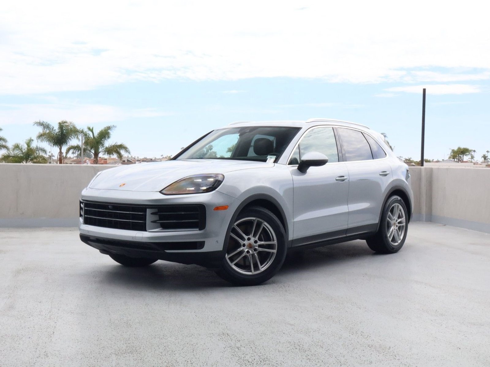 Certified 2025 Porsche Cayenne AWD/4WD video 1