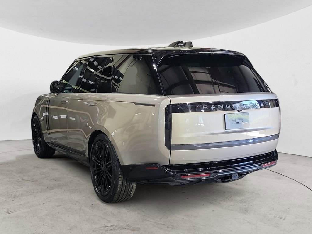 New 2026 Land Rover Range Rover SE AWD/4WD image 3