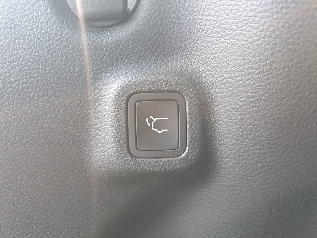 Certified 2023 Jeep Compass Limited w/ Elite Group AWD/4WD image 14