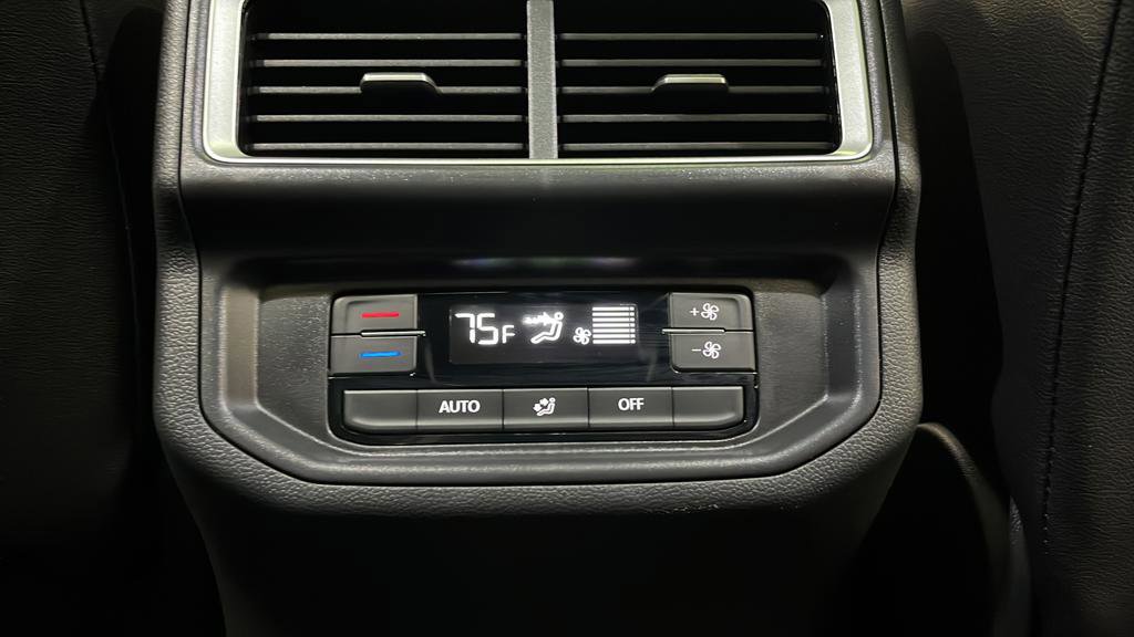 Used 2024 Volkswagen Atlas Peak Edition SEL image 24