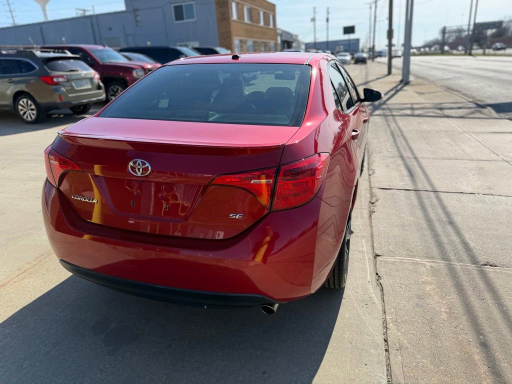 Used 2017 Toyota Corolla SE w/ SE Premium Package image 6