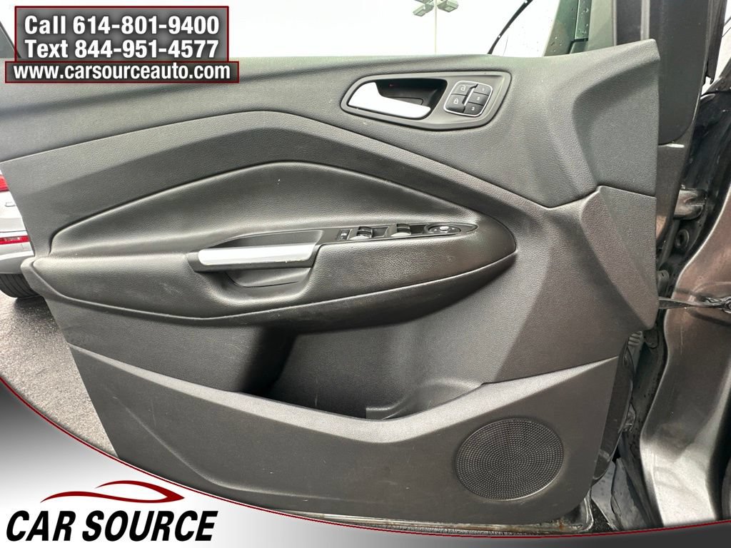 Used 2016 Ford Escape Titanium AWD/4WD image 18