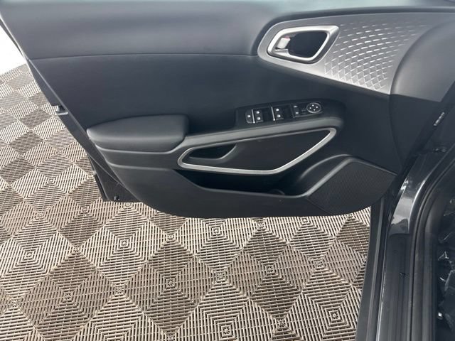 Certified 2025 Kia Soul LX FWD image 20