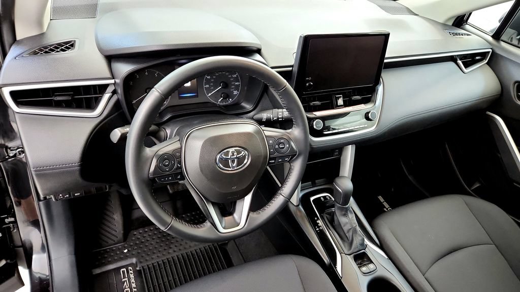 Certified 2024 Toyota Corolla Cross LE w/ Moonroof Package AWD/4WD image 24