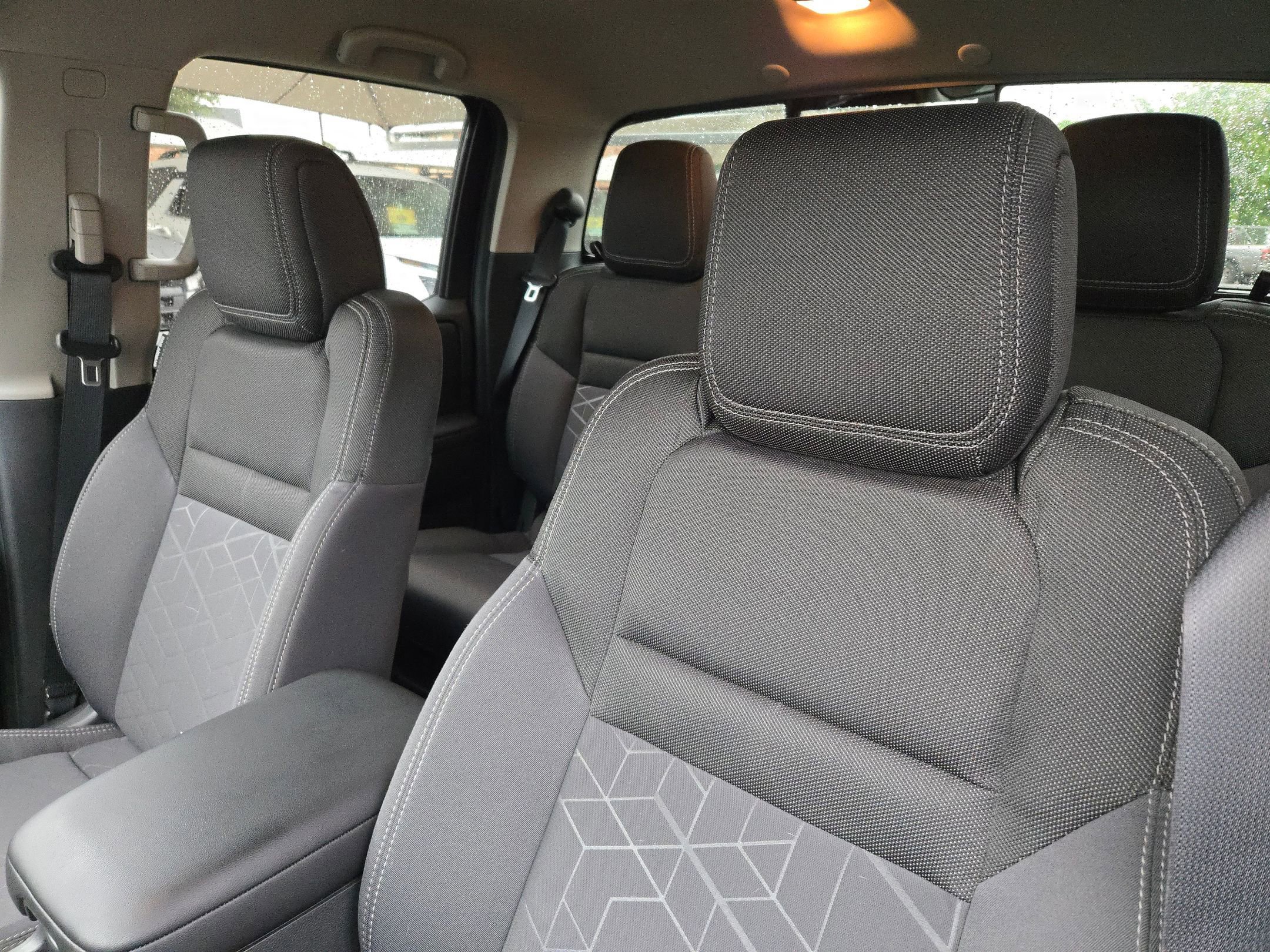 Certified 2025 Nissan Frontier SV w/ SV Convenience Package image 9