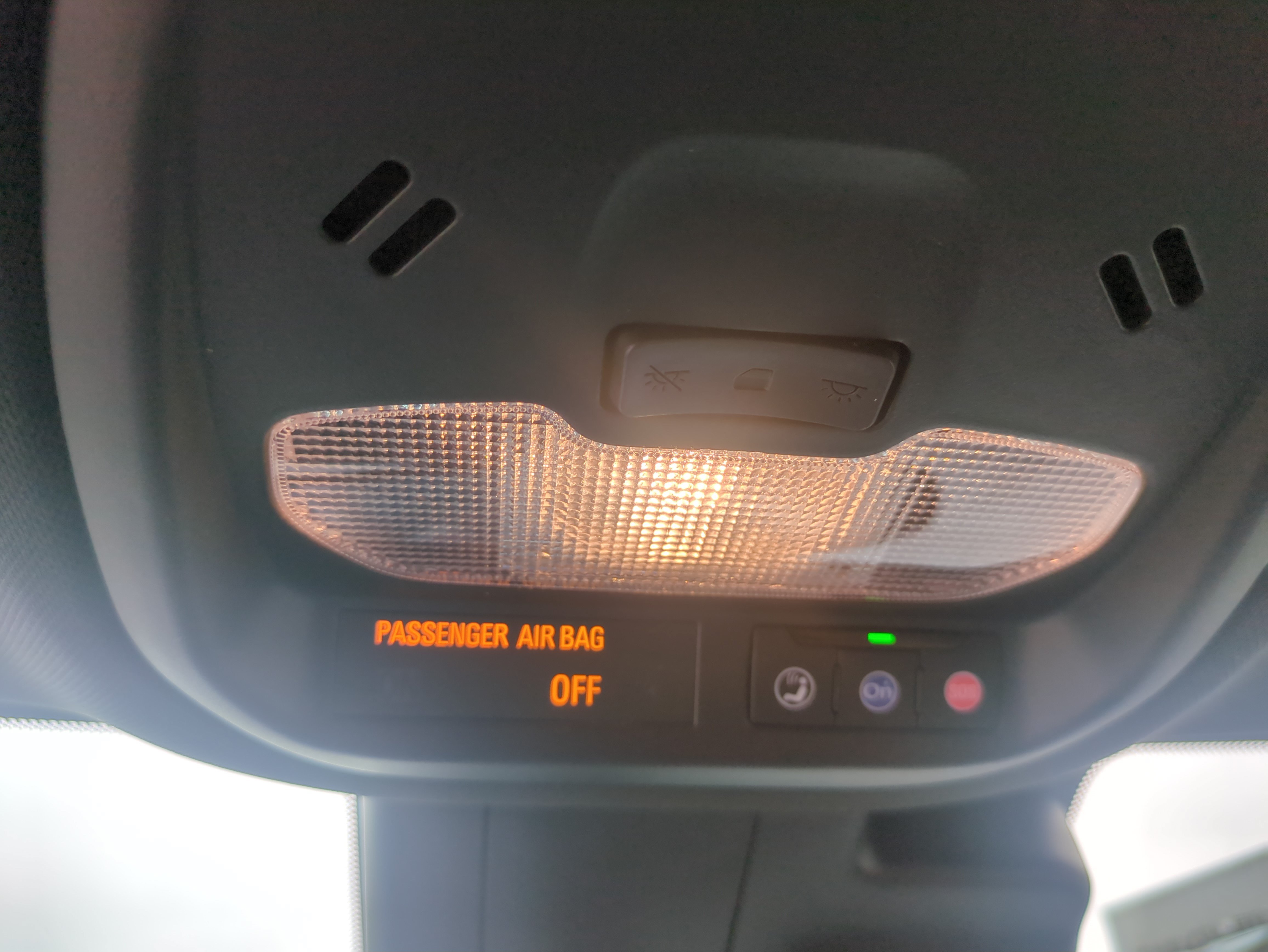 Used 2024 Chevrolet Trax RS FWD image 25