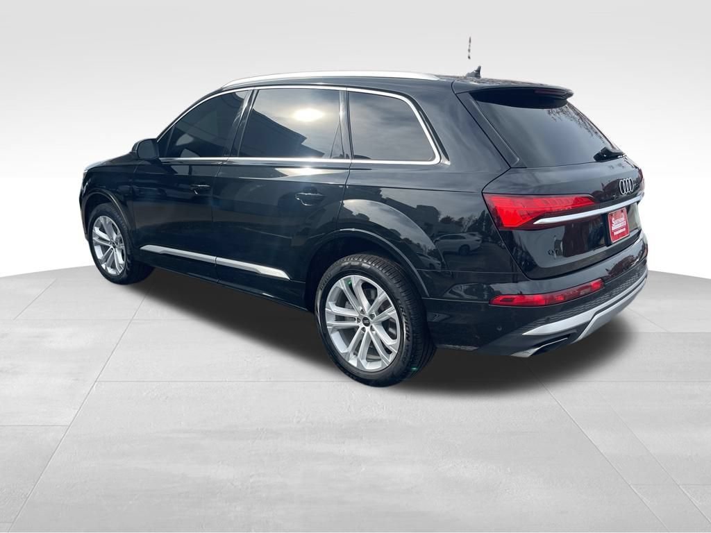 Used 2025 Audi Q7 3.0T Premium Plus AWD/4WD image 3