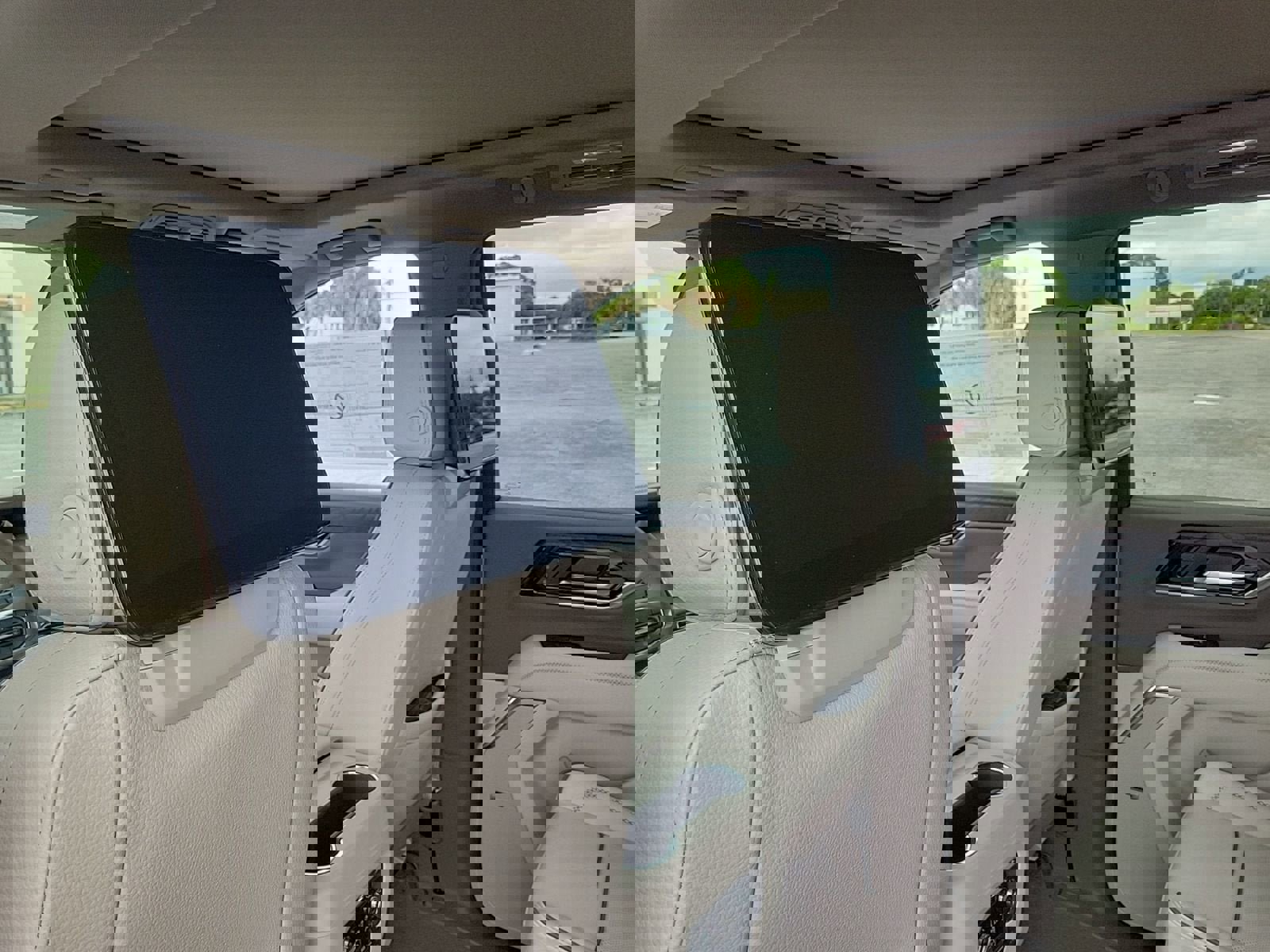 New 2026 GMC Yukon Denali image 12