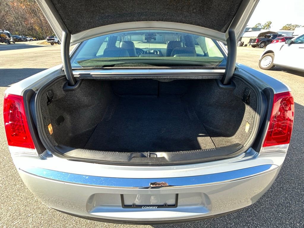 Used 2020 Chrysler 300 Touring L w/ Quick Order Package 2EF image 9