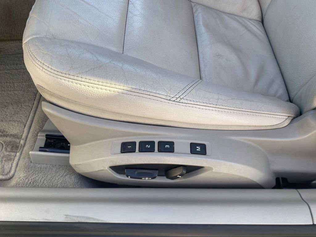 Used 2006 Volvo C70 T5 image 18