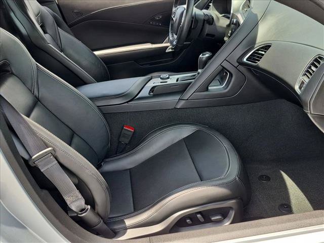 Used 2019 Chevrolet Corvette Stingray Convertible w/ 2LT Preferred Equipment Group RWD image 19