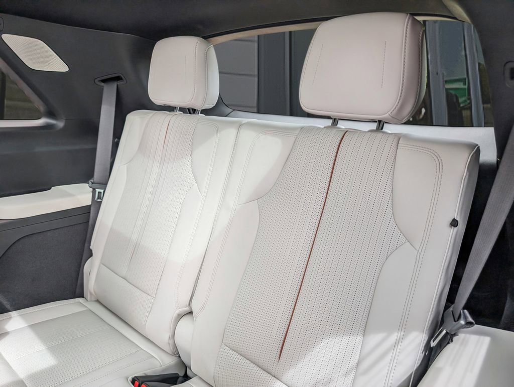 New 2026 Cadillac Vistiq Sport AWD/4WD image 15