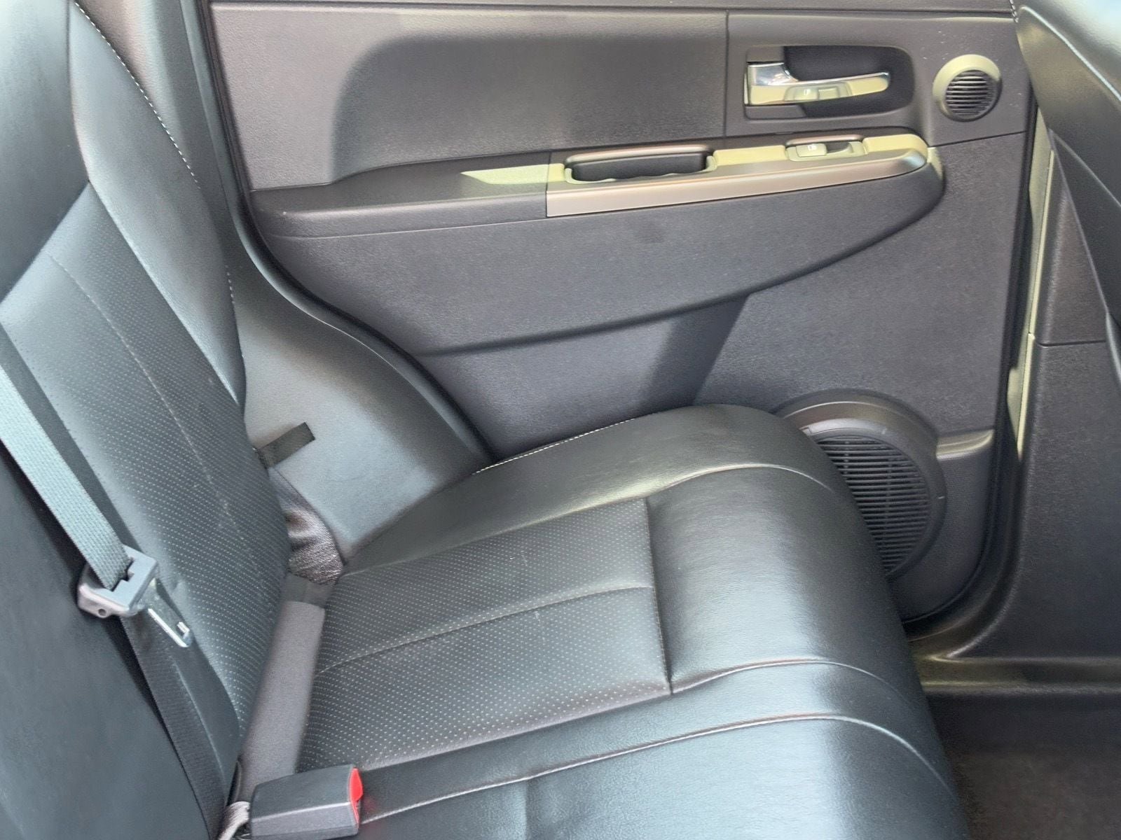 Used 2011 Jeep Liberty Limited w/ Chrome Accents Group image 11