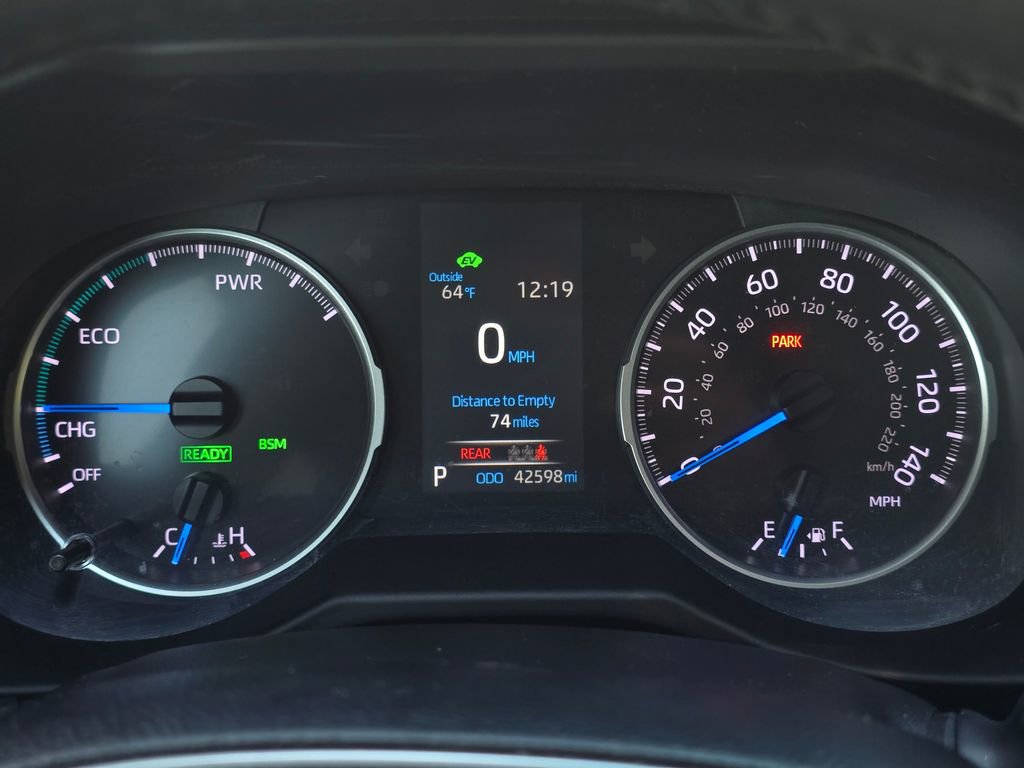 Used 2021 Toyota RAV4 XLE Premium AWD/4WD image 31