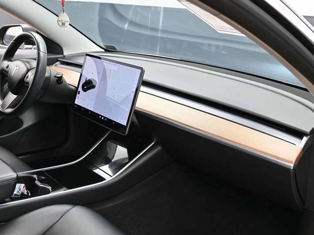 Used 2018 Tesla Model 3 Long Range image 37