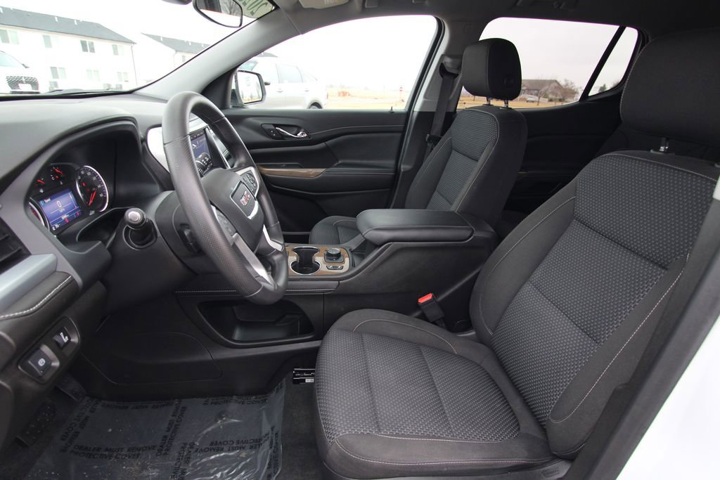 Used 2023 GMC Acadia SLE w/ Driver Convenience Package image 6