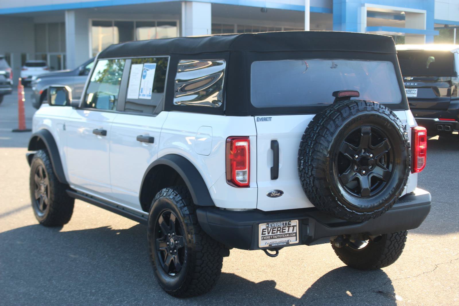 Used 2024 Ford Bronco Black Diamond AWD/4WD image 5